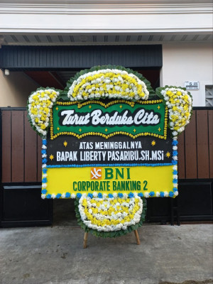 Papan Bunga Duka di Cigemlong
